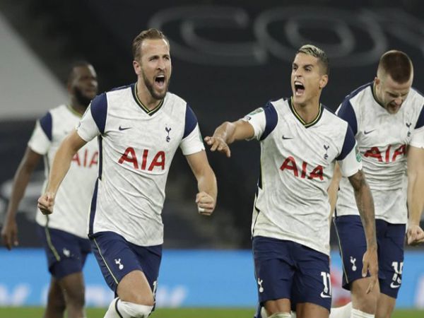 Tin bóng đá chiều 30/9: Tottenham loại Chelsea khỏi League Cup