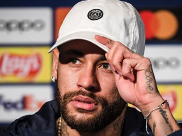 Tin bóng đá tối 14/2: Neymar xác nhận tranh cãi trong phòng thay đồ PSG
